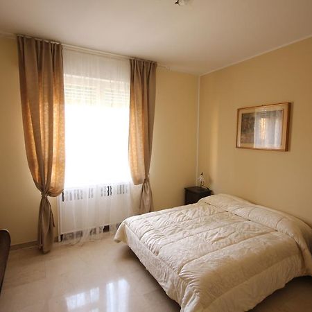 Bed & Breakfast Aurelia โบโลญญา ภายนอก รูปภาพ