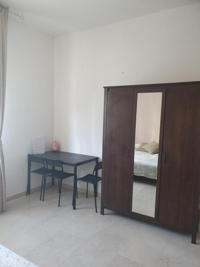 Bed & Breakfast Aurelia โบโลญญา ภายนอก รูปภาพ