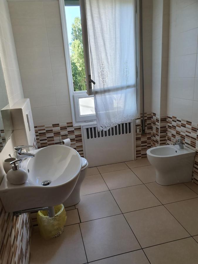Bed & Breakfast Aurelia โบโลญญา ภายนอก รูปภาพ