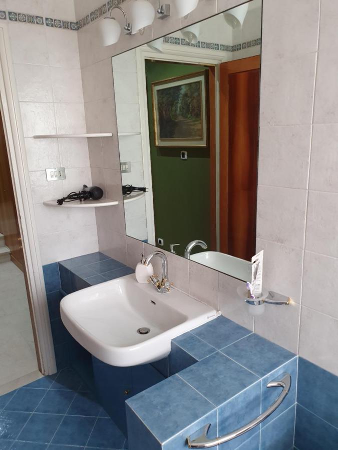 Bed & Breakfast Aurelia โบโลญญา ภายนอก รูปภาพ