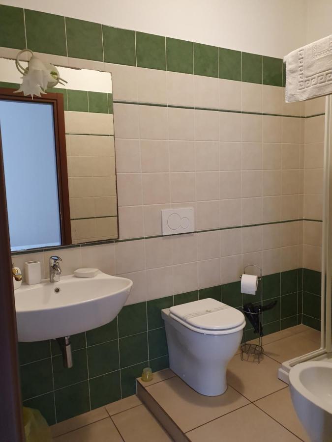 Bed & Breakfast Aurelia โบโลญญา ภายนอก รูปภาพ