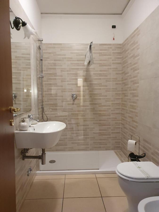 Bed & Breakfast Aurelia โบโลญญา ภายนอก รูปภาพ