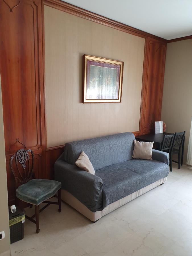 Bed & Breakfast Aurelia โบโลญญา ภายนอก รูปภาพ