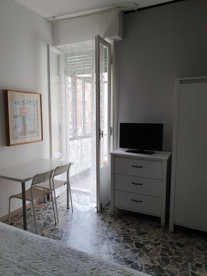 Bed & Breakfast Aurelia โบโลญญา ภายนอก รูปภาพ