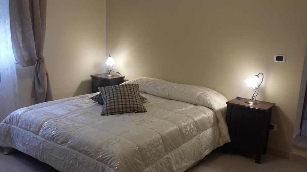 Bed & Breakfast Aurelia โบโลญญา ภายนอก รูปภาพ